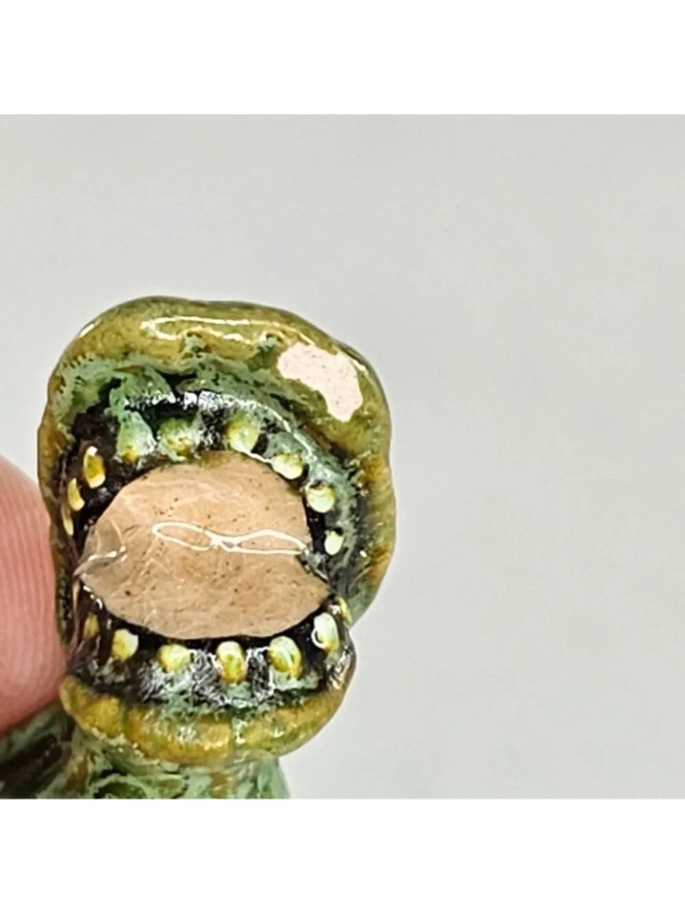 Hagen Renaker Little Horribles Strictly From Hunger Figurine #399 *FLAW